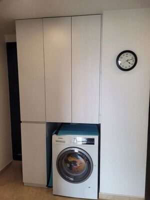 Furnished Amenities in 2 BHK Apartment at Hiranandani Atlantis, Powai – for Rent