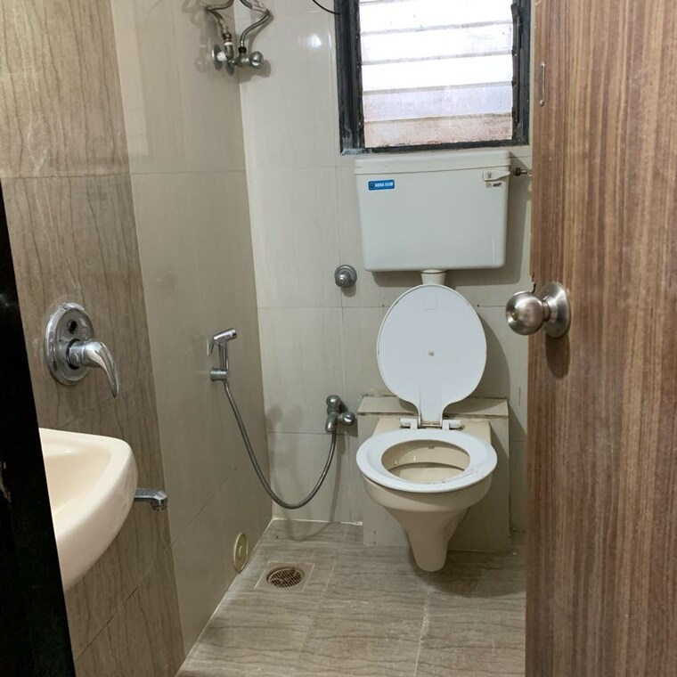 Bathroom, krishna-classic 1 Bedroom 428 Sq.Ft. Apartment In Babhai Naka Mumbai 10535208