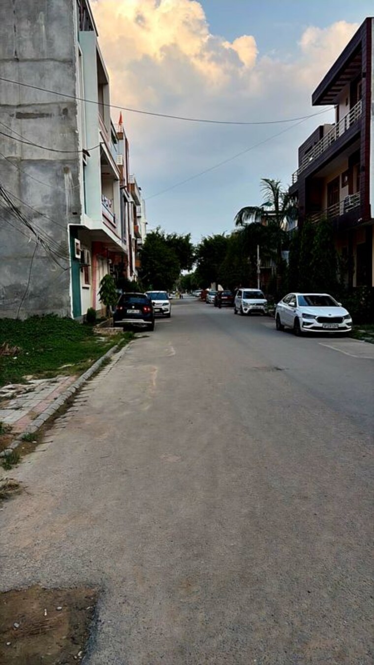 Exterior View, ngk-kahlon-garden-city  1955 Sq.Ft. Plot In Vrindavan Yojna Lucknow 10535210
