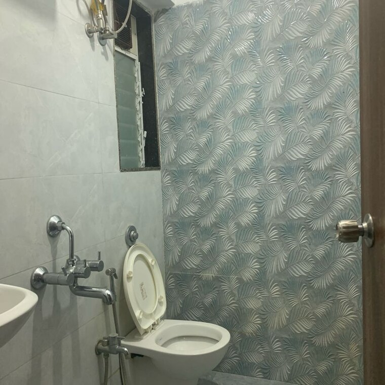 Bathroom, jkd-krishna-koyna 2 Bedroom 650 Sq.Ft. Apartment In Kastur Park Mumbai 10535222