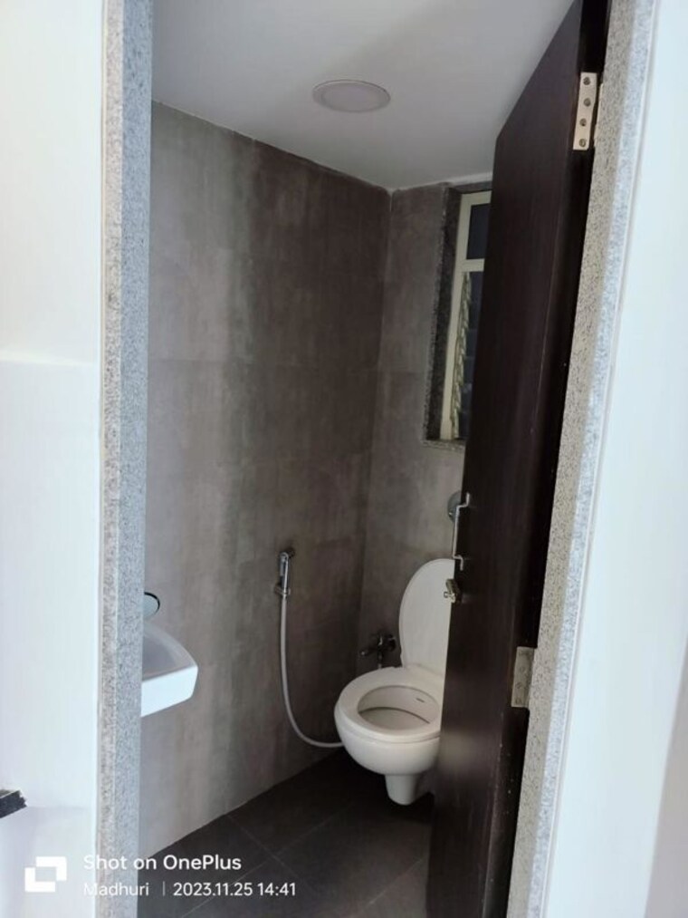 Bathroom, group-satellite-aarambh 1 Bedroom 350 Sq.Ft. Apartment In Malad East Mumbai 10535276