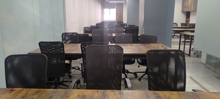 Team Area, aston Commercial Office Space 2100 Sq.Ft. In Andheri West Mumbai 10535332