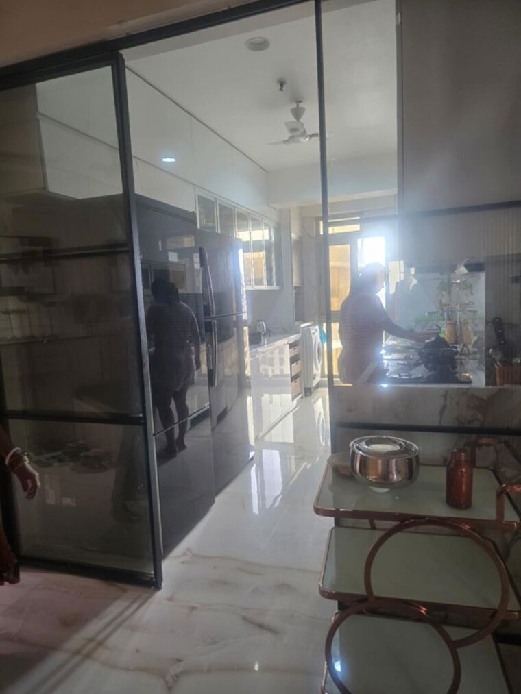 Bathroom, transcon-triumph-tower 3 Bedroom 1350 Sq.Ft. Apartment In Andheri West Mumbai 10535307