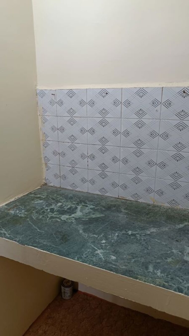 Bedroom, beta i greater noida 1 RK 450 Sq.Ft. Independent House In Beta I Greater Noida Greater Noida 10535362