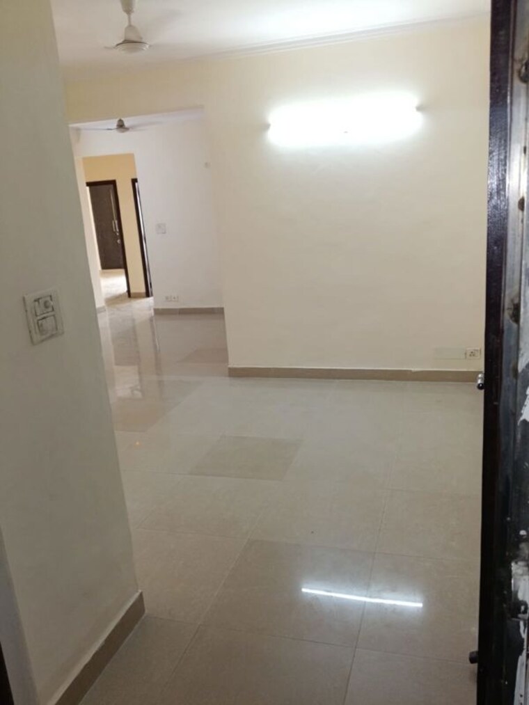 Room, klj-greens 3.5 Bedroom 1720 Sq.Ft. Apartment In Sector 77 Faridabad 10535366