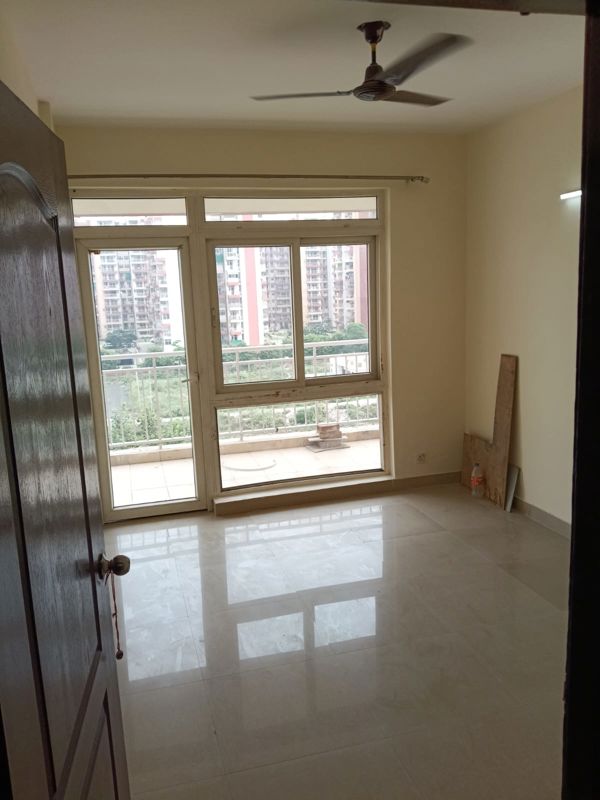 3.5 BHK + Servant Room 1720 Sq.Ft. Apartment in KLJ Greens