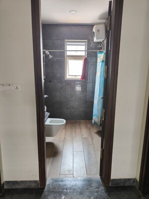 Bathroom in 4 BHK Apartment at Banjara Hills – for Rent