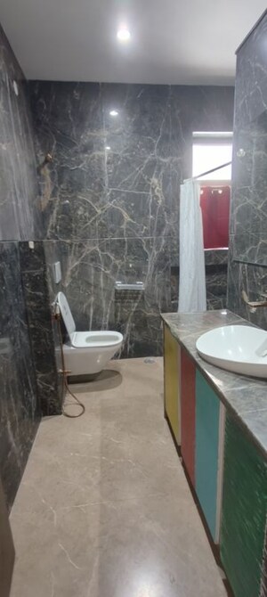 Bathroom in 4 BHK Apartment at Banjara Hills – for Rent