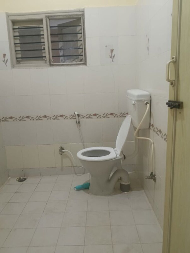 Bathroom, hsr layout 1 Bedroom 650 Sq.Ft. Builder Floor In Hsr Layout Bangalore 10535380