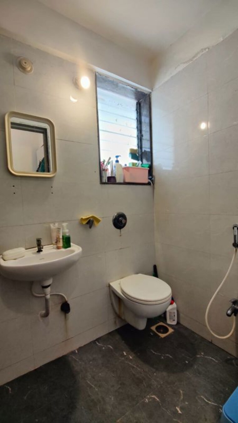 Bathroom, hdil-harmony 2 Bedroom 1050 Sq.Ft. Apartment In Goregaon West Mumbai 10535379