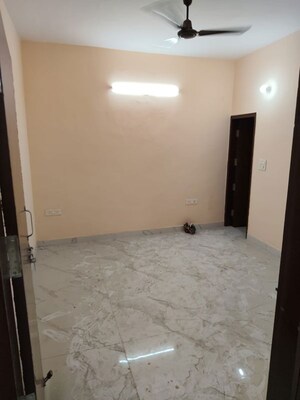 2 BHK Builder Floor For Rent in RWA Apartments, Sector 31