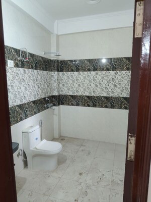 Bathroom in 2 BHK Builder Floor at RWA Apartments, Sector 31 – for Rent