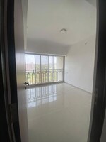 1 Rk  350 Sq.Ft. Apartment in Tolaram Building