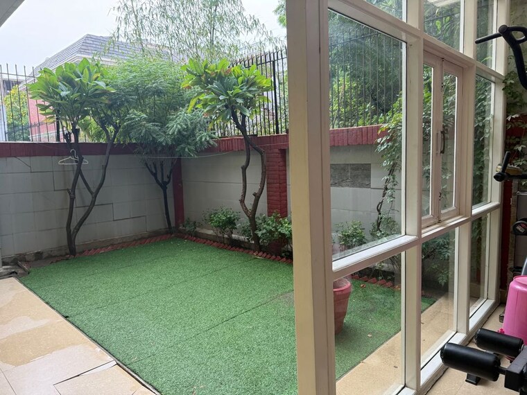 Balcony, eldeco-mansionz 5 Bedroom 260 Sq.Yd. Villa In Sector 48 Gurgaon 10535417