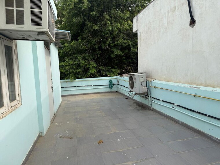Balcony, eldeco-mansionz 5 Bedroom 260 Sq.Yd. Villa In Sector 48 Gurgaon 10535417