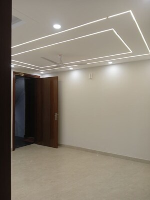 Room in 2 BHK Independent House at Sector 23 – for Rent