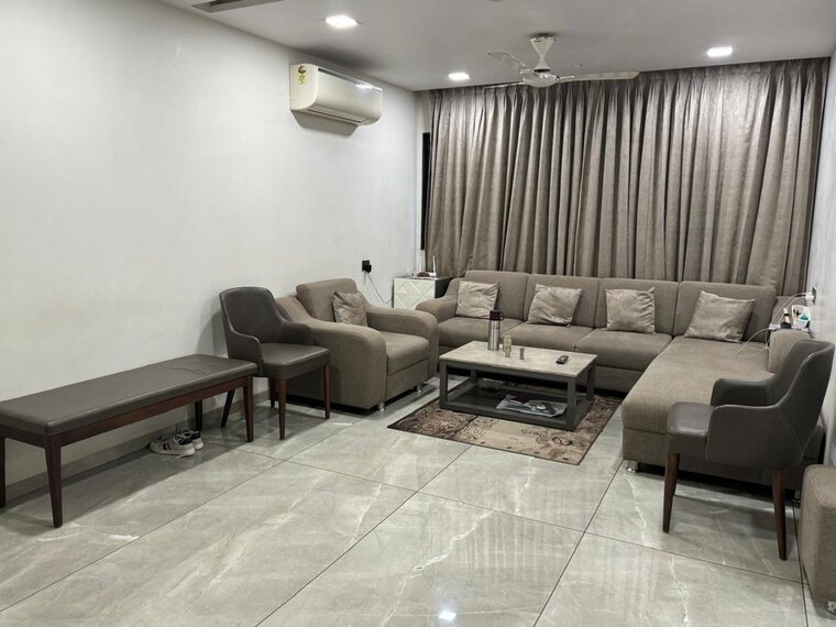 Team Area, vesu 3.5 Bedroom 2850 Sq.Ft. Apartment In Vesu Surat 10535427