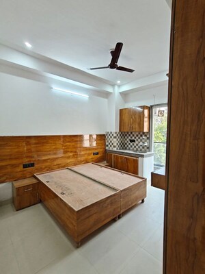 Living Room in 1 RK Independent House at Sector 22 – for Rent
