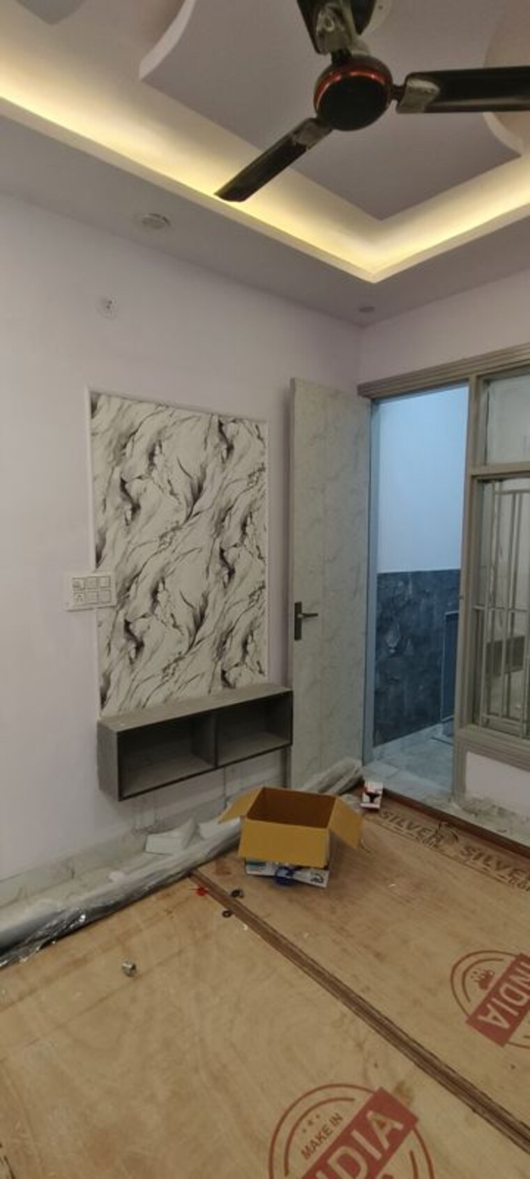 Living Room, dwarka mor 2 Bedroom 60 Sq.Yd. Builder Floor In Dwarka Mor Delhi 10535451