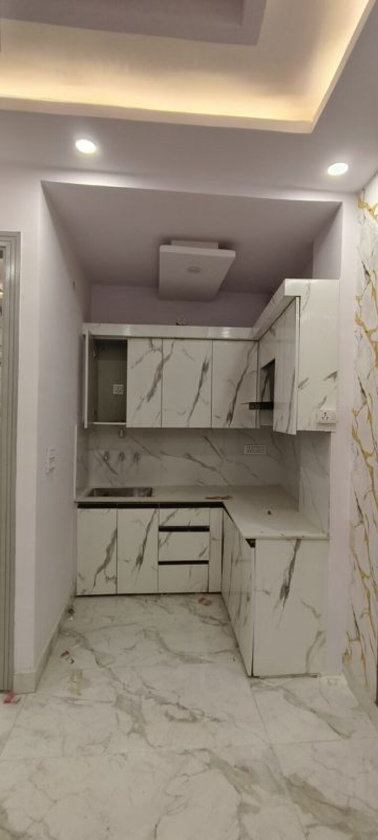 Bathroom, dwarka mor 2 Bedroom 60 Sq.Yd. Builder Floor In Dwarka Mor Delhi 10535451