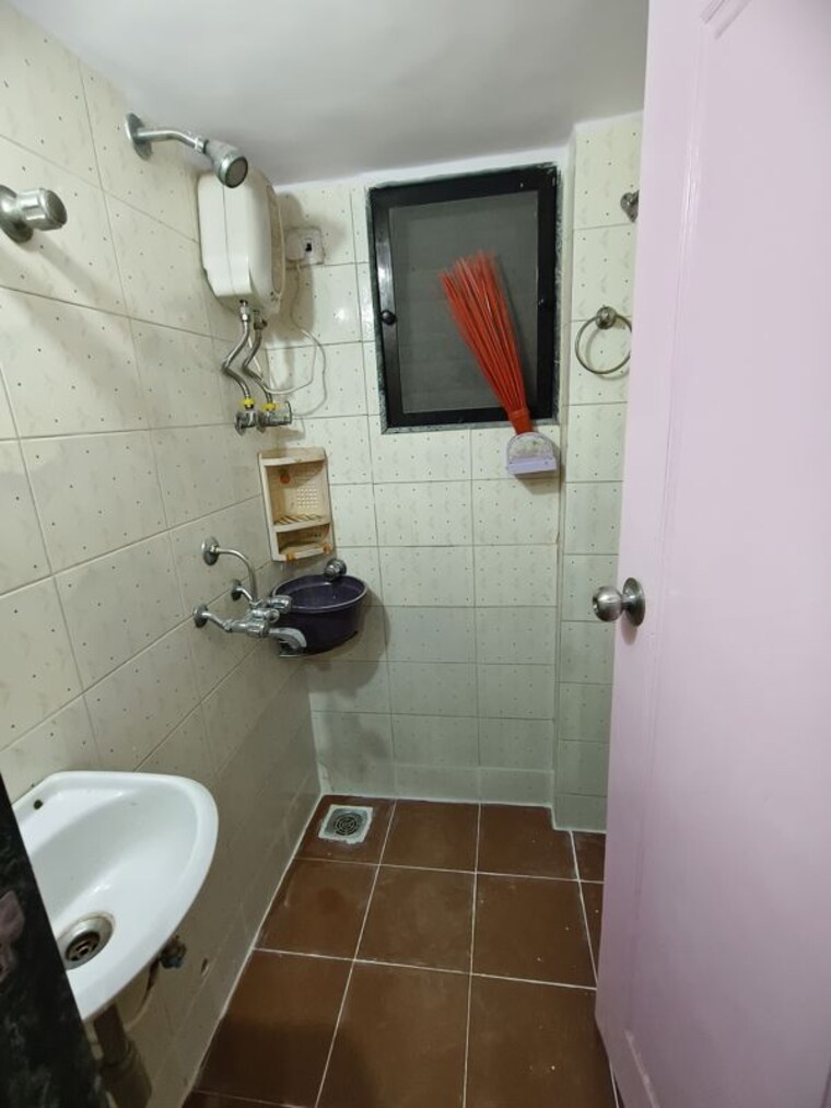 Bathroom, sanjay-gandhi-nagar-chs 1 Bedroom 400 Sq.Ft. Apartment In Malad East Mumbai 10535446