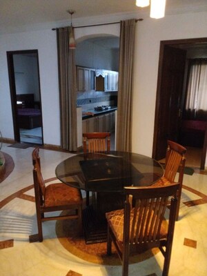 Living Room in 2 BHK Builder Floor at Dlf Phase I – for Rent