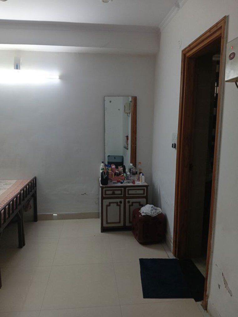 Living Room, sector 23 1 Bedroom 950 Sq.Ft. Independent House In Sector 23 Gurgaon 10535462