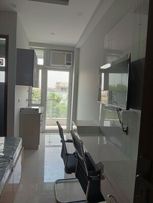 Team Area in 1 RK Independent House at Sector 21 – for Rent