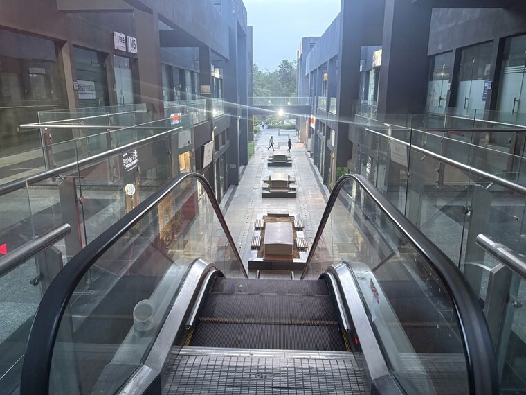 Exterior View, paras-trade-centre Commercial Shop 565 Sq.Ft. In Sector 65 Gurgaon 10535456