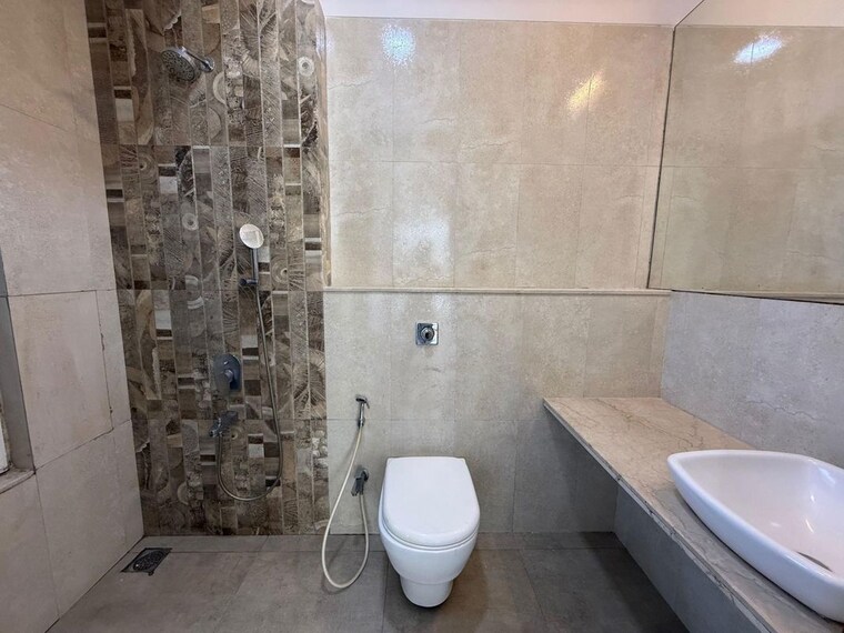 Bathroom, sunteck-city-avenue-1 2 Bedroom 923 Sq.Ft. Apartment In Goregaon West Mumbai 10535460