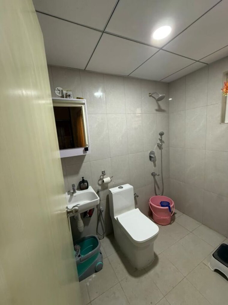 Bathroom, ds-max-shresta 2.5 Bedroom 1420 Sq.Ft. Apartment In Bellahalli Bangalore 10535476
