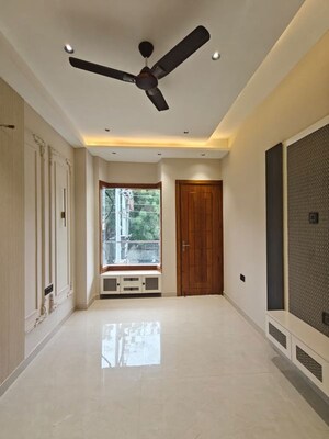 4 BHK Builder Floor For Sale in Indrapuram