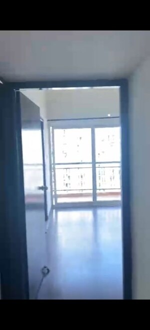 Building Lobby in 3.5 BHK Apartment at Antriksh Golf View, Sector 78 – for Rent
