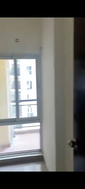 Building Lobby in 3.5 BHK Apartment at Antriksh Golf View, Sector 78 – for Rent