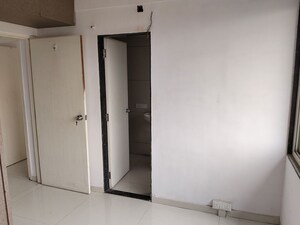 Room in 2 BHK Apartment at Chandkheda – for Sale