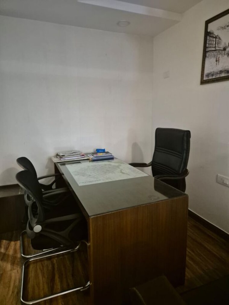 Team Area, sector 8 Commercial Office Space 1200 Sq.Ft. In Sector 8 Chandigarh 10535510