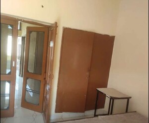 3 BHK Builder Floor For Rent in Sector 35