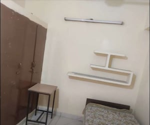 Staircase in 3 BHK Builder Floor at Sector 35 – for Rent