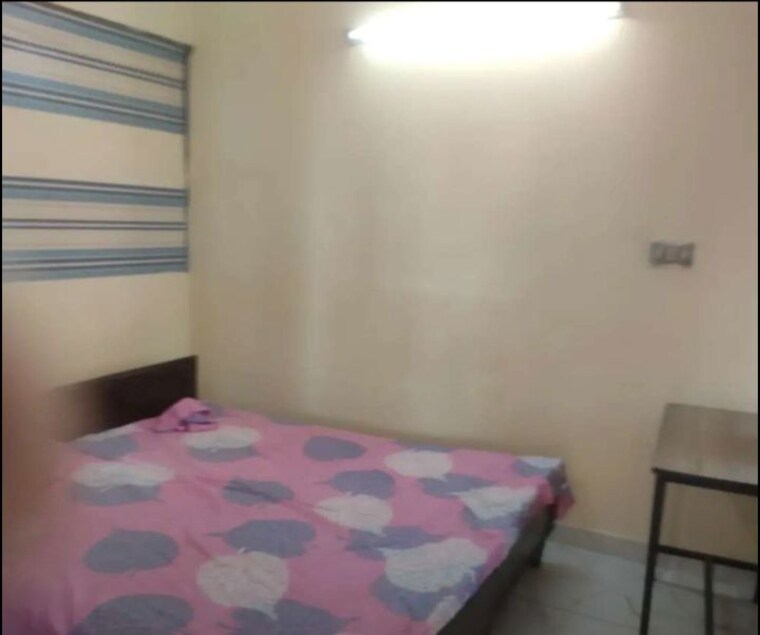 Bedroom, sector 35 3 Bedroom 1000 Sq.Ft. Builder Floor In Sector 35 Chandigarh 10535515