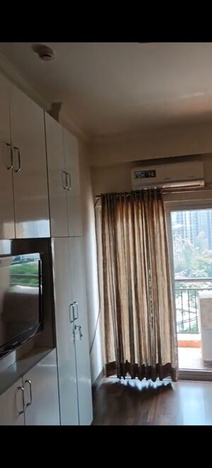 Building Lobby in 3.5 BHK Apartment at Antriksh Golf View, Sector 78 – for Rent