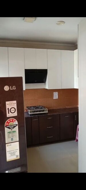 Furnished Amenities in 3.5 BHK Apartment at Antriksh Golf View, Sector 78 – for Rent