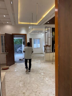 Room in 3 BHK Villa at Arsha Madhav Greens, Gomti Nagar – for Sale