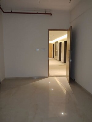 Room in 2 BHK Apartment at Adarsh Nagar CHS Worli, Worli – for Rent