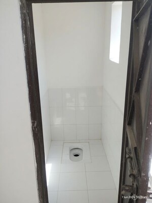 Bathroom in 2 BHK Builder Floor at Tek Chand Nagar – for Rent