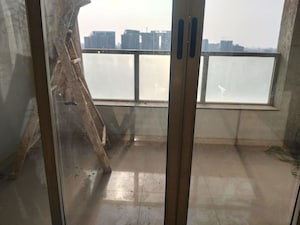 Balcony in 3.5 BHK Apartment at Amanora Future Towers, Hadapsar – for Rent