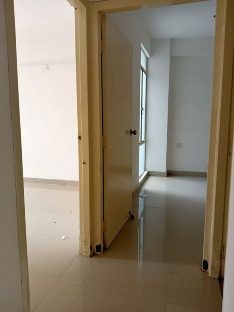 Bathroom, zara-aavaas 2 Bedroom 648 Sq.Ft. Apartment In Sector 104 Gurgaon 10535586