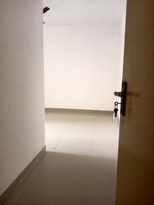 2 BHK Apartment For Rent in Zara Aavaas, Sector 104