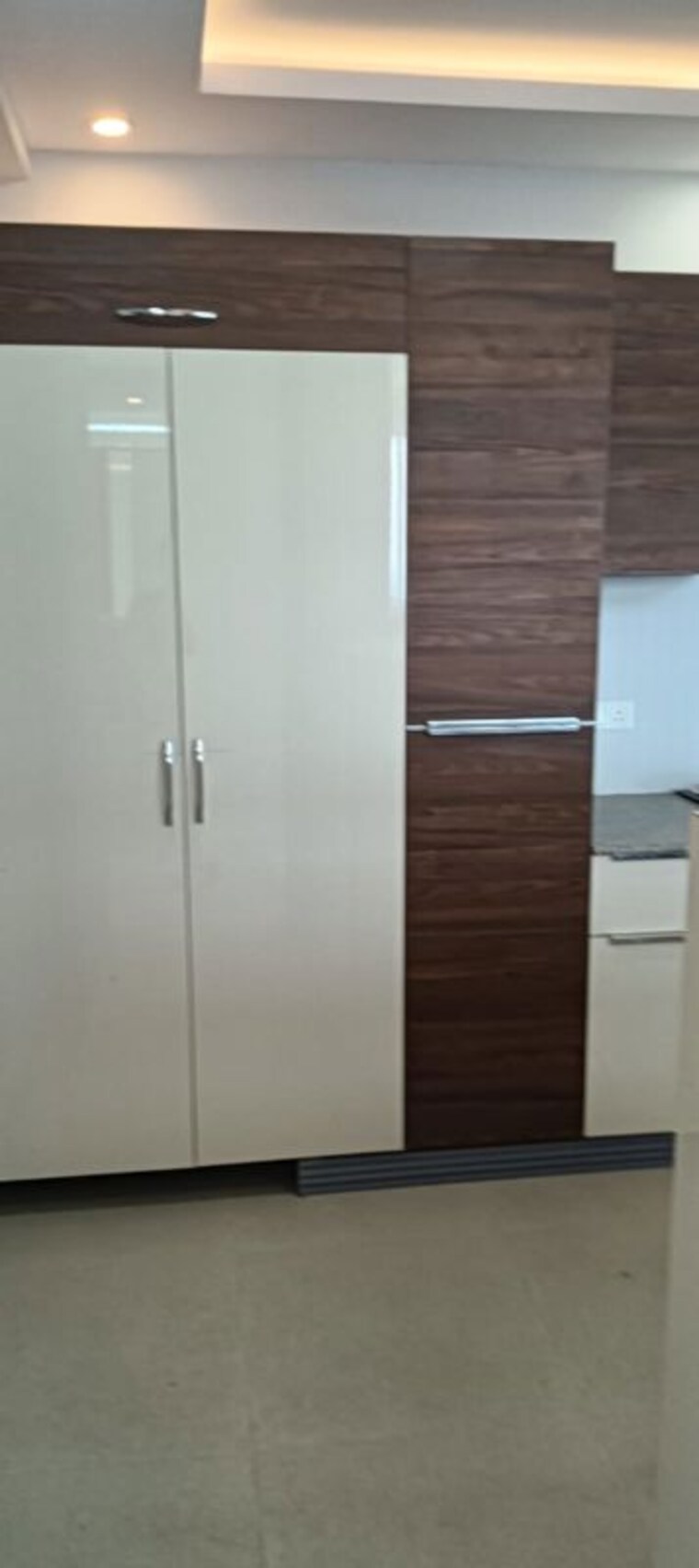 Kitchen/pantry, paras-quartier 4 Bedroom 6000 Sq.Ft. Apartment In Gwal Pahari Gurgaon 10535568