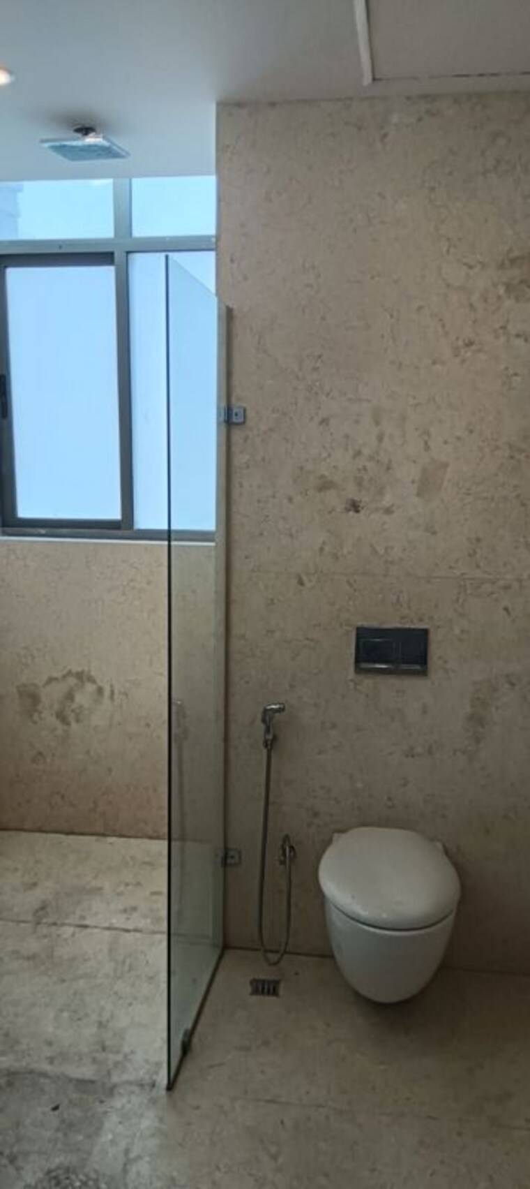 Bathroom, paras-quartier 4 Bedroom 6000 Sq.Ft. Apartment In Gwal Pahari Gurgaon 10535568