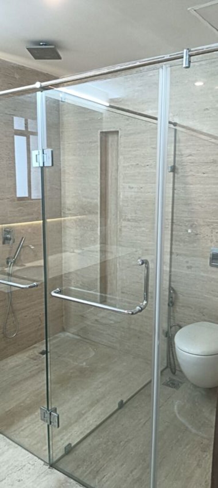 Bathroom, paras-quartier 4 Bedroom 6000 Sq.Ft. Apartment In Gwal Pahari Gurgaon 10535568